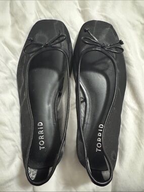 torrid Black Square-Toe Bow Ballet Flats